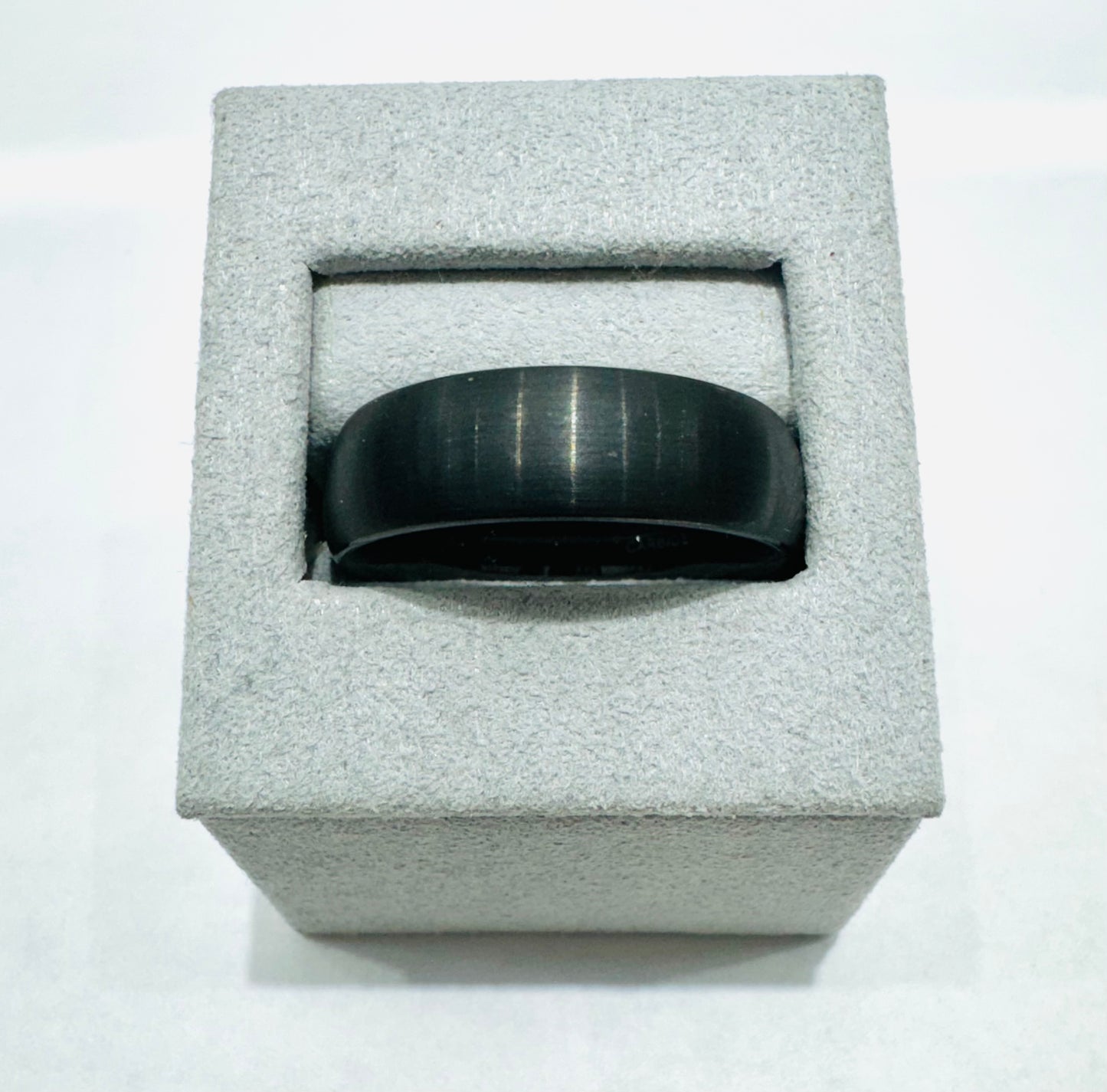 BLACK BRUSHED TUNGSTEN CARBIDE MENS BAND 8mm, SIZE: 14