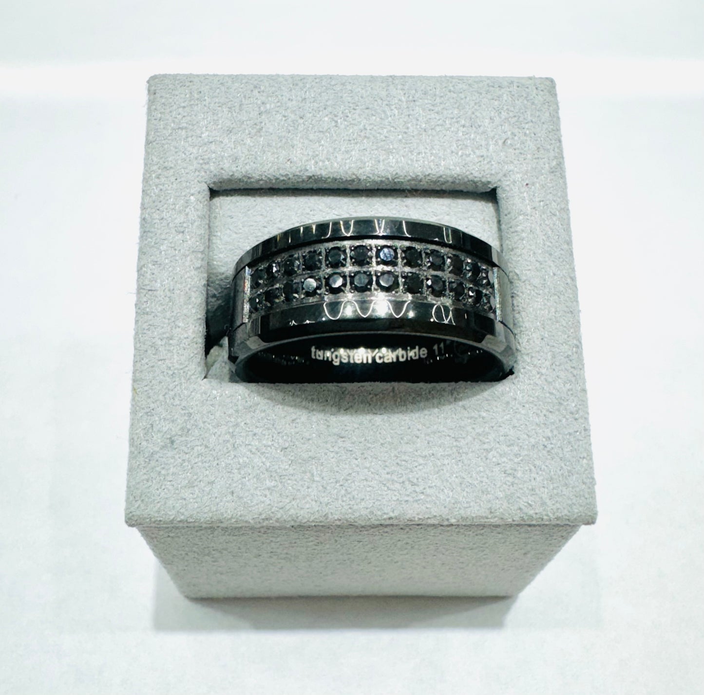 BLACK TUNGSTEN CARBIDE MENS WEDDING BAND WITH BLACK STONES, WIDTH: 9.5mm, SIZE: 11