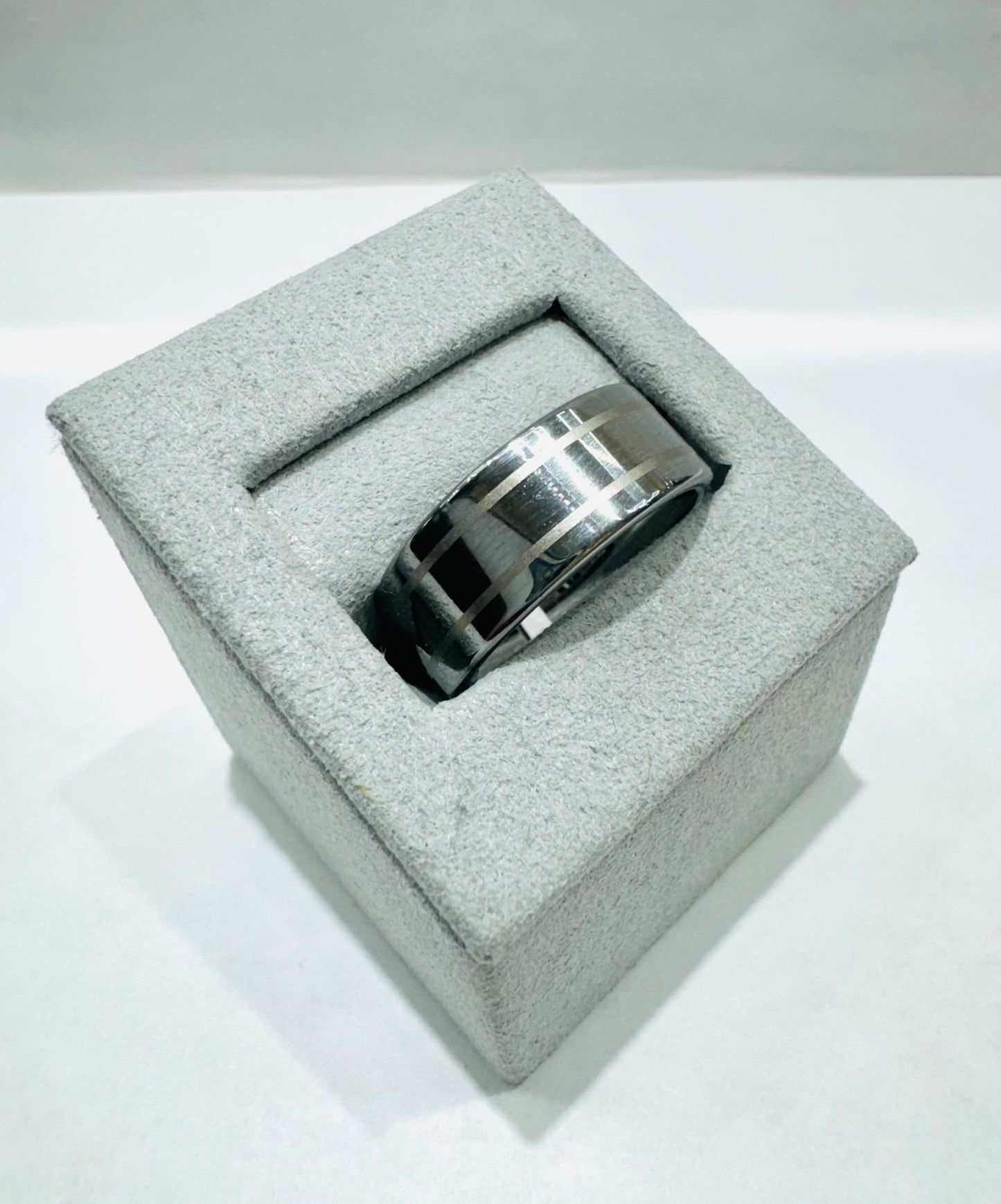 TUNGSTEN WEDDING BAND 8mm, SIZE: 8