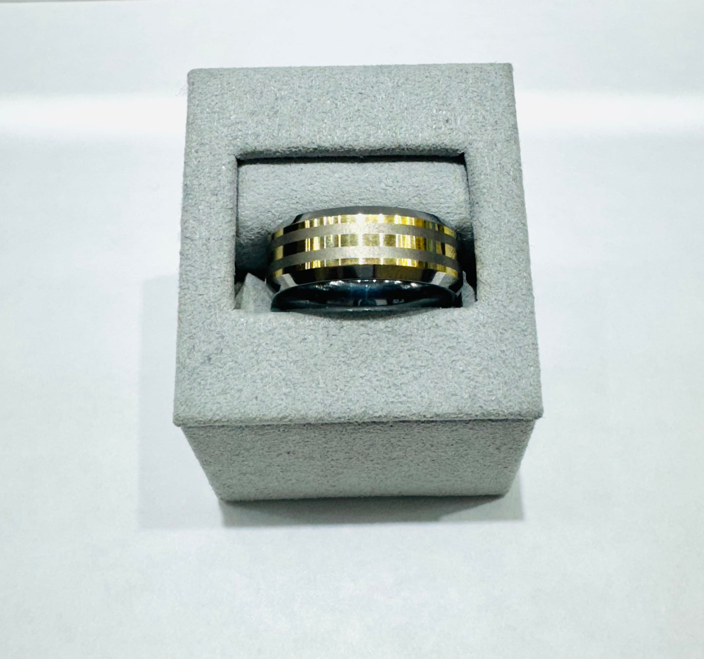 TWO TONED TUNGSTEN CARBIDE WEDDING BAND, WIDTH: 8mm, SIZE: 8