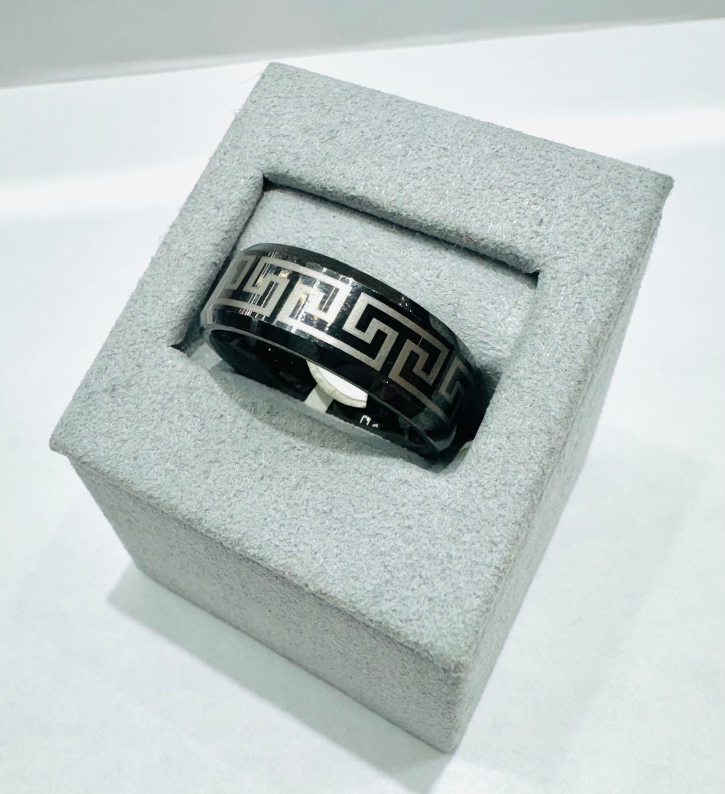 BLACK TUNGSTEN CARBIDE BAND WITH GREEK KEY DESIGN 8mm, SIZE: 9