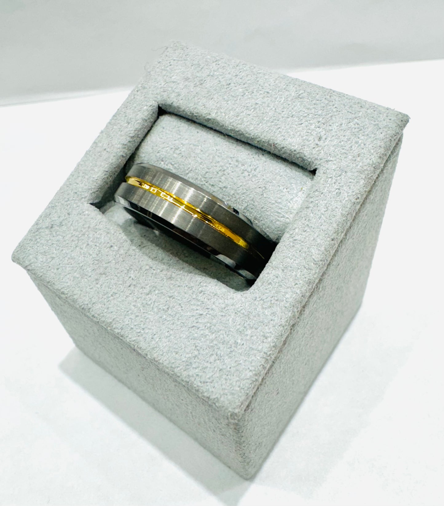 TUNGSTEN CARBIDE WEDDING BAND, WIDTH: 6mm, SIZE: 8