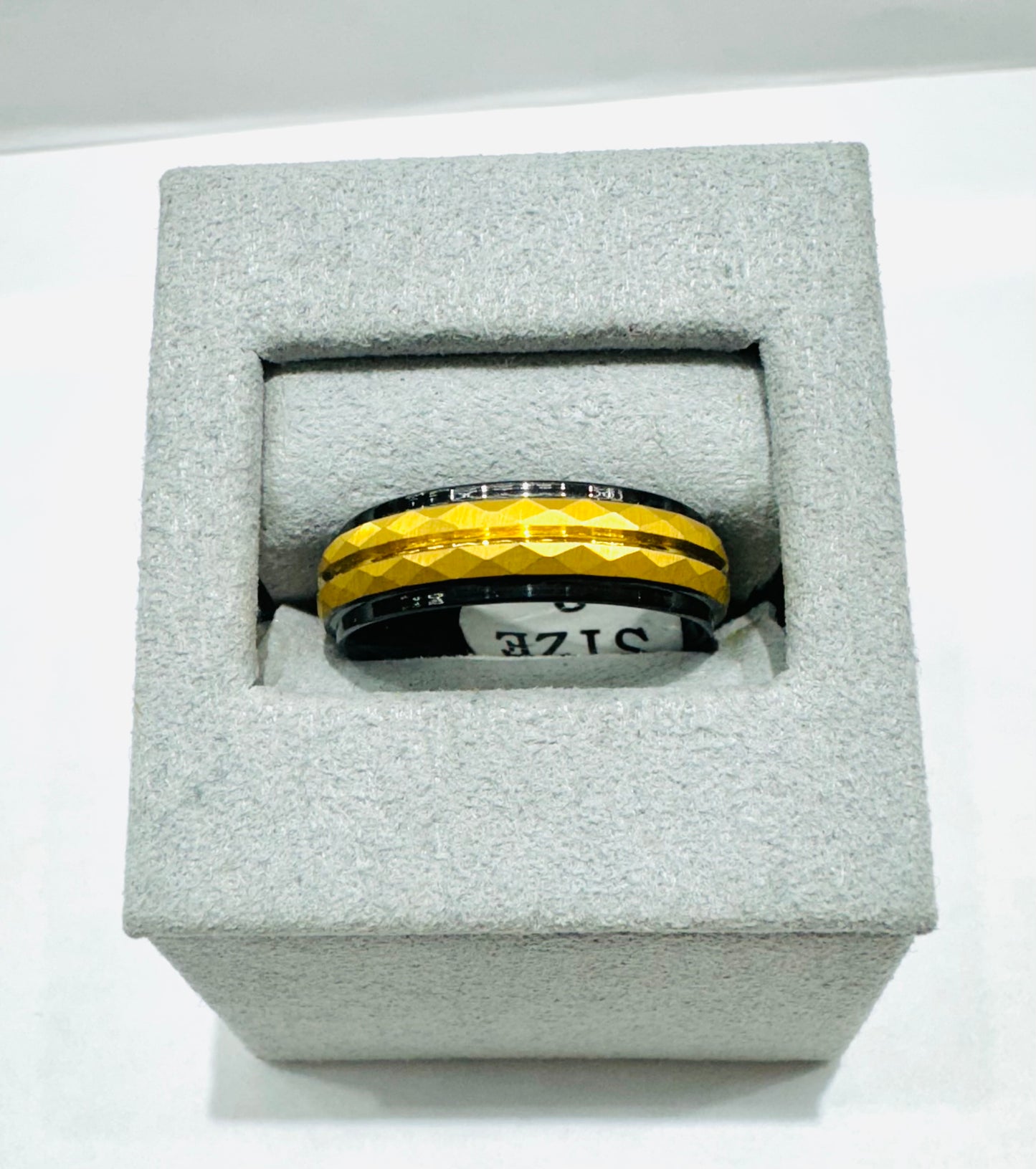 TUNGSTEN CARBIDE WEDDING BAND, WIDTH: 6mm, SIZE: 8