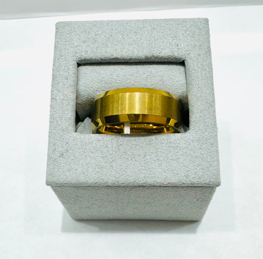 TUNGSTEN CARBIDE GOLD COLOR WEDDING BAND, WIDTH: 8mm, SIZE: 8