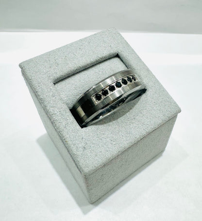 MENS TUNGSTEN CARBIDE WEDDING BAND WITH BLACK CZ STONES, WIDTH: 7.5mm, SIZE: 12