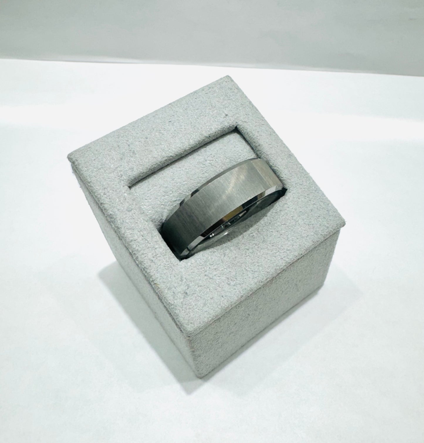 TUNGSTEN CARBIDE MENS WEDDING BAND 8mm, SIZE: 12