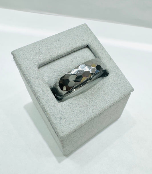 TUNGSTEN HAMMERED FINISH MENS WEDDING BAND 6mm, SIZE: 13
