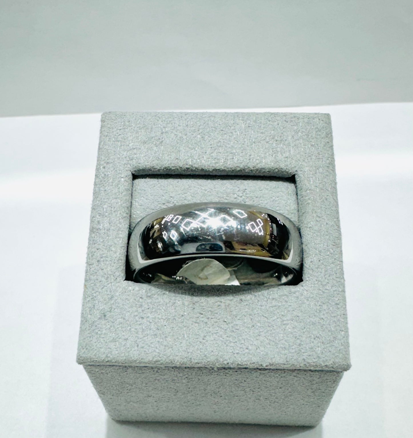 TUNGSTEN CARBIDE MENS WEDDING BAND 7.8mm, SIZE: 15