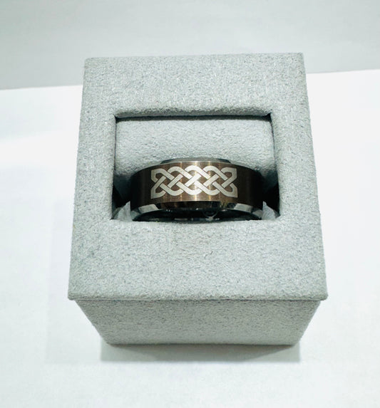 TUNGSTEN CARBIDE WEDDING BAND WITH CELTIC PATTERN 8mm, SIZE: 9