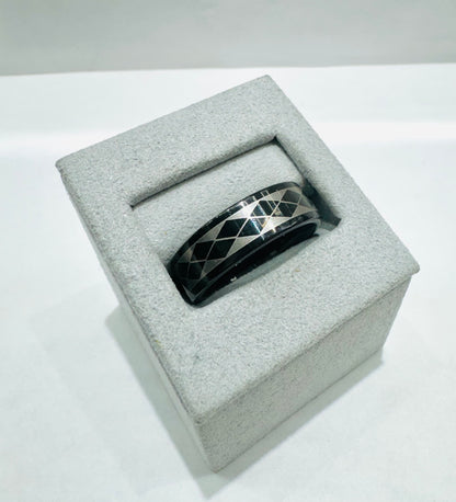 BLACK TUNGSTEN CARBIDE WEDDING BAND WITH GEOMETRIC PATTERN INLAY 7mm, SIZE: 11