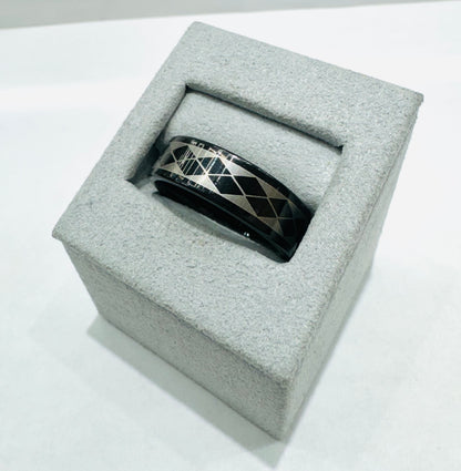 BLACK TUNGSTEN CARBIDE WEDDING BAND WITH GEOMETRIC PATTERN INLAY 7mm, SIZE: 11