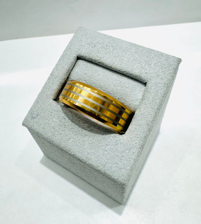 MENS TUNGSTEN CARBIDE WEDDING BAND WITH SILVER TONED STRIPES 7.7mm, SIZE: 11