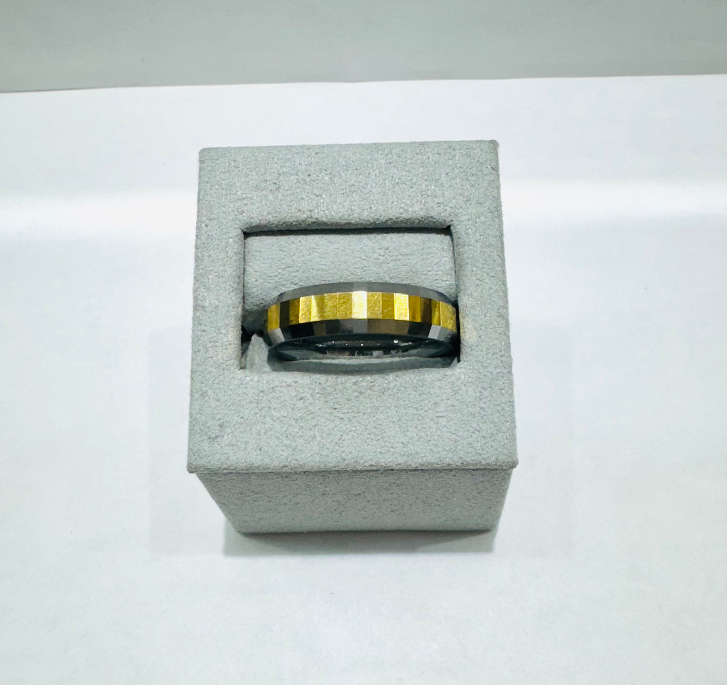 TUNGSTEN CARBIDE WEDDING BAND 6mm, SIZE: 11