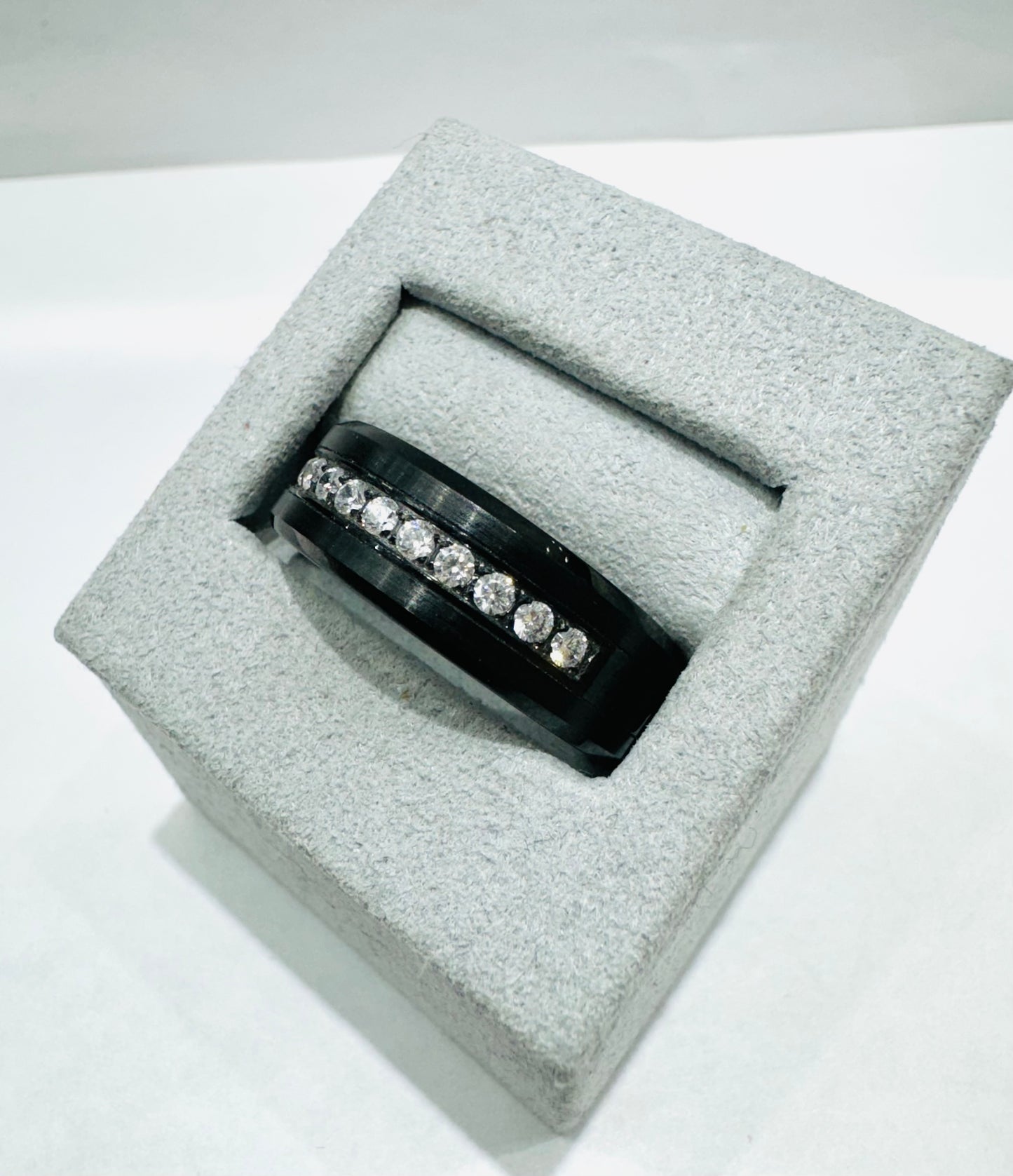 BLACK TUNGSTEN CARBIDE WEDDING BAND WITH CZ STONES 8mm, SIZE: 11