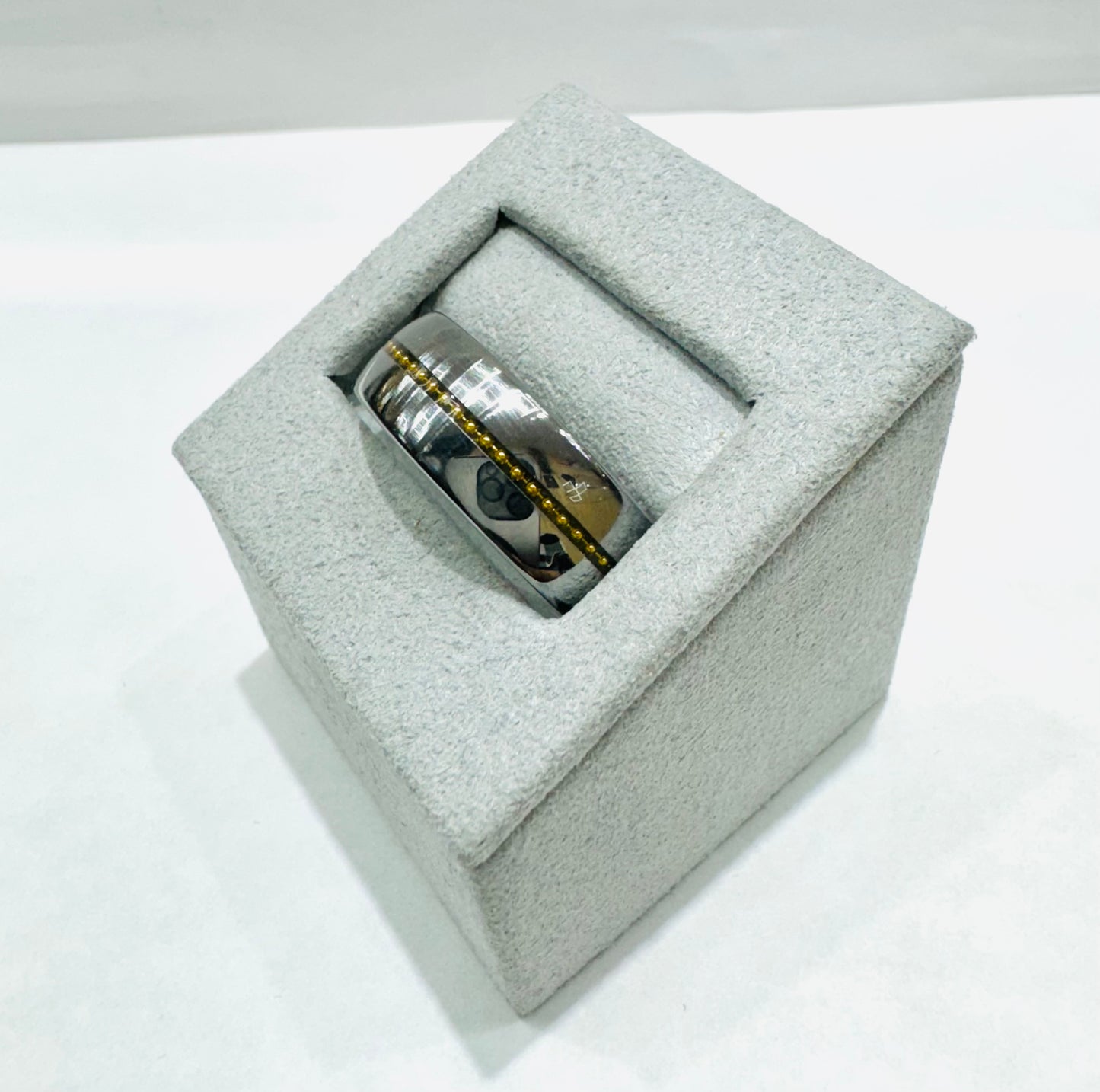 TUNGSTEN & STAINLESS STEEL WEDDING BAND WITH BRUSHED FINISH AND YELLOW GOLD BEADED INLAY 8mm, SIZE: 12