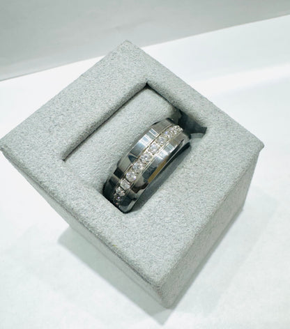 TUNGSTEN CARBIDE WEDDING BAND WITH CZ STONES 8mm, SIZE: 9
