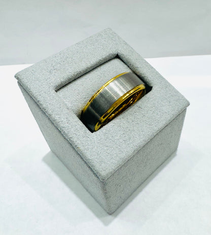 GOLD PLATED TUNGSTEN CARBIDE MENS WEDDING BAND WITH SILVER POLISHED 8mm, SIZE: 10