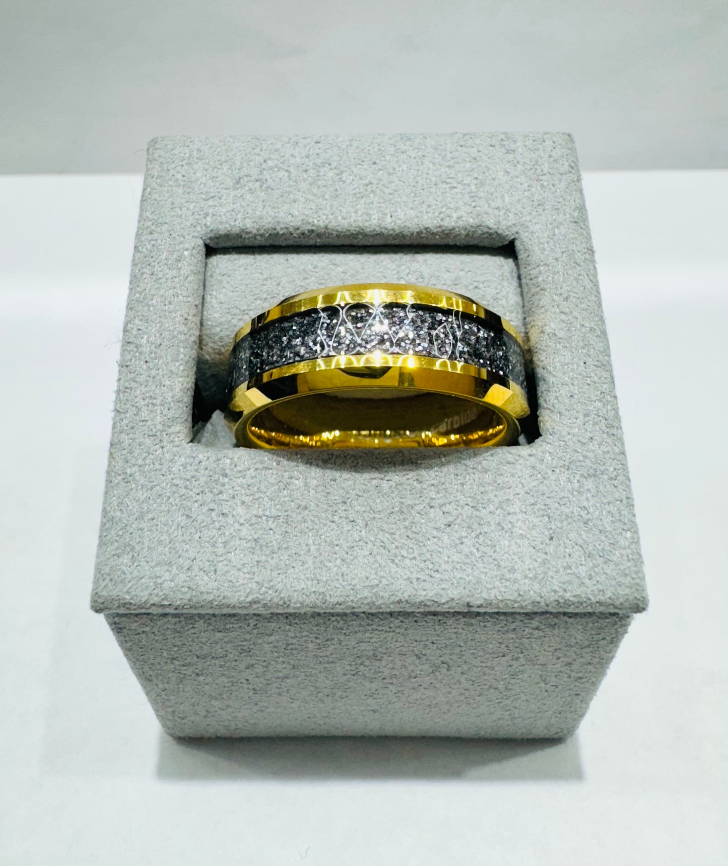 YELLOW GOLD TONED TUNGSTEN CARBIDE WEDDING BAND WITH CRUSHED METEORITE INLAY 8mm, SIZE: 10