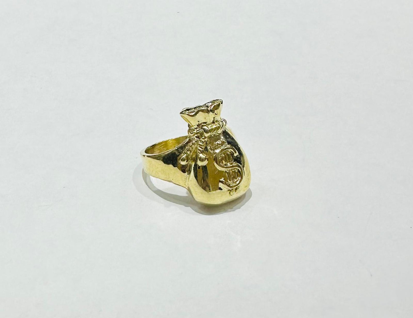 10K GOLD MONEY BAG RING - WEIGHT: 6.5gm