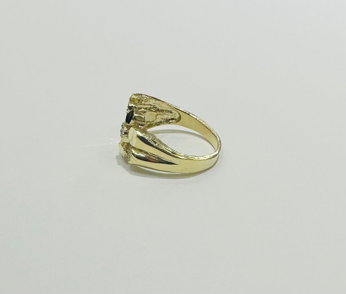 10K GOLD NUGGET CROSS RING, WEIGHT: 6.0gm