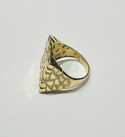 10K GOLD NUGGET RING, WEIGHT: 7.8gm