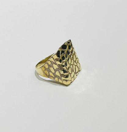 10K GOLD NUGGET RING, WEIGHT: 7.8gm
