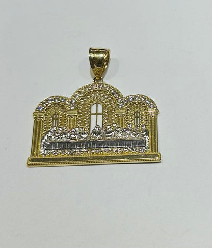 10K GOLD TWO TONED LAST SUPPER PENDANT, WEIGHT: 5.9gm