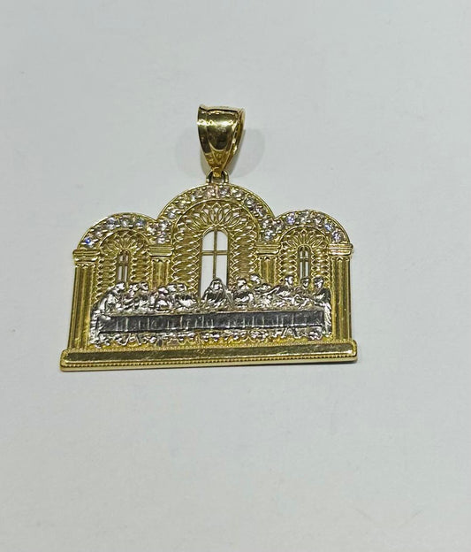10K GOLD TWO TONED LAST SUPPER PENDANT, WEIGHT: 5.9gm
