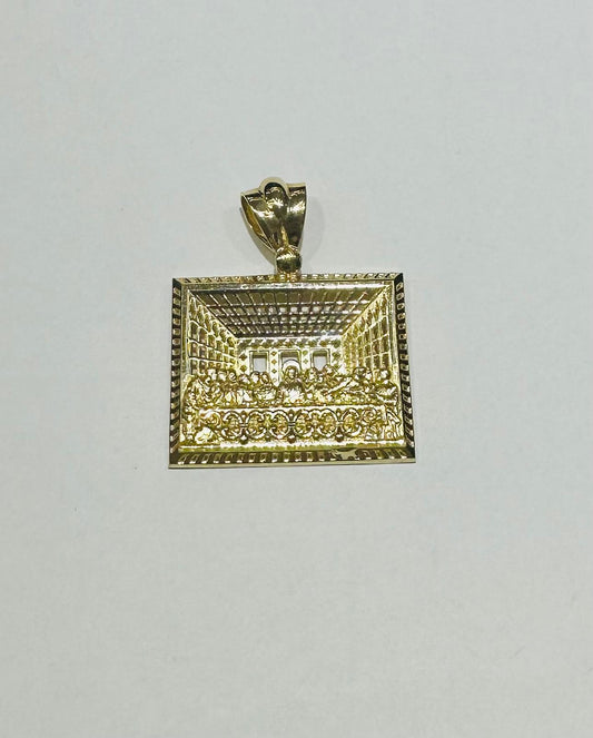 10K GOLD LAST SUPPER PENDANT, WEIGHT: 8.7gm