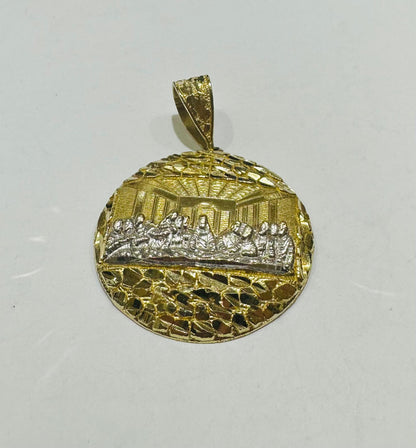 10K GOLD ROUND NUGGET LAST SUPPER PENDANT, WEIGHT: 5.9gm