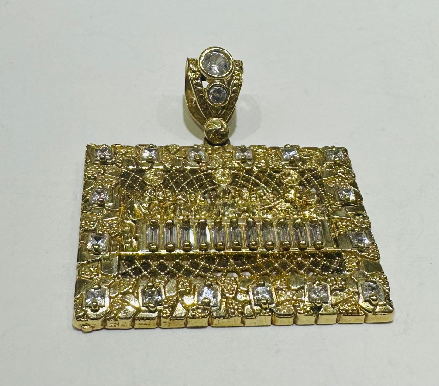 10K GOLD LAST SUPPER PENDANT, WEIGHT: 7.1gm