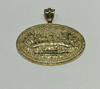 10K GOLD LAST SUPPER PENDANT, WEIGHT: 15.5gm