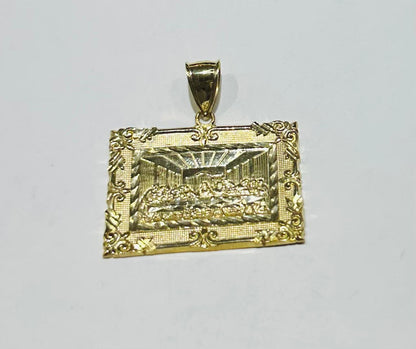 10K GOLD LAST SUPPER PENDANT, WEIGHT: 5.0gm