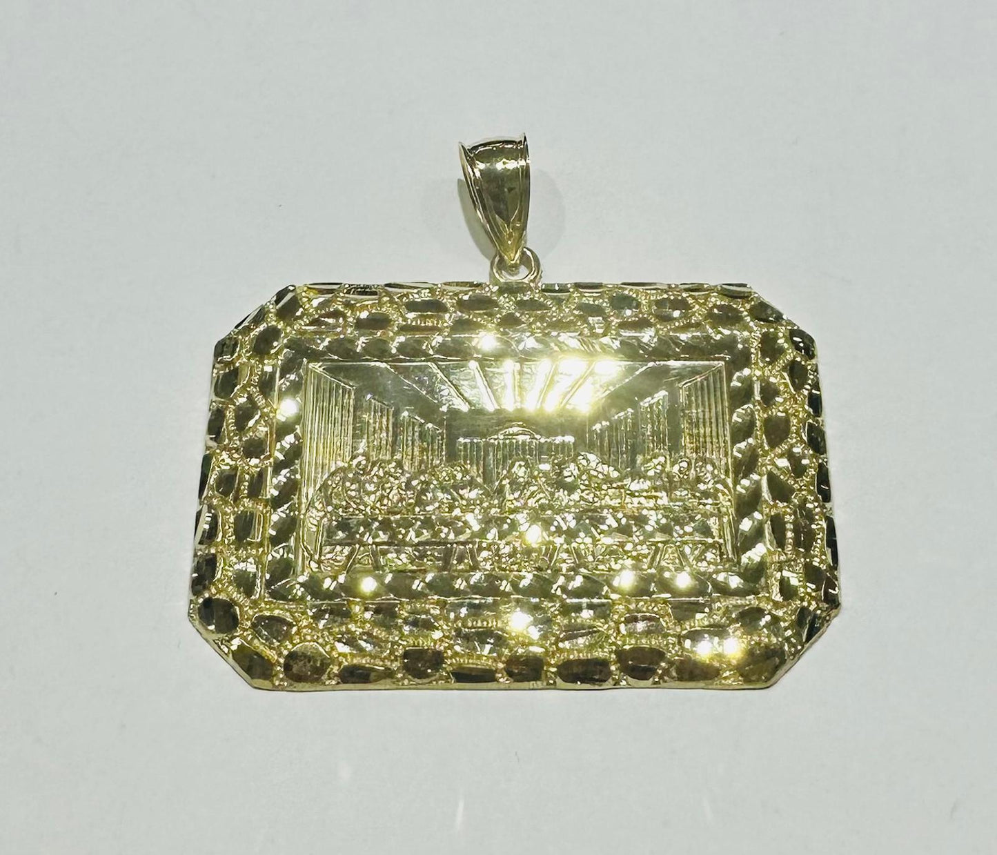 10K GOLD NUGGET LAST SUPPER PENDANT, WEIGHT: 19.21gm