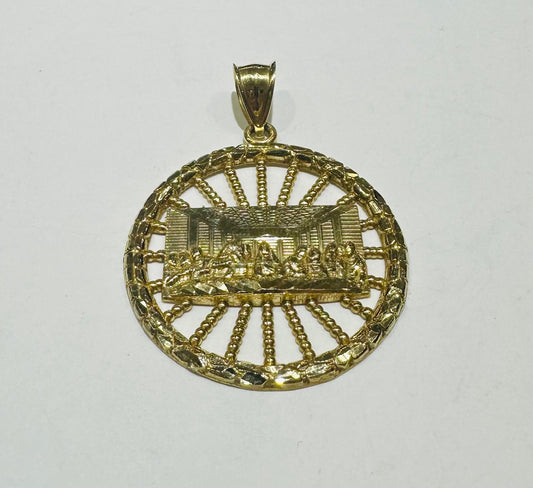 10K GOLD ROUND NUGGET LAST SUPPER PENDANT, WEIGHT: 5.2gm