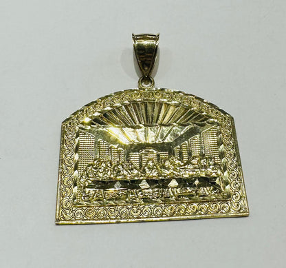 10K GOLD LAST SUPPER PENDANT, WEIGHT: 8.6gm