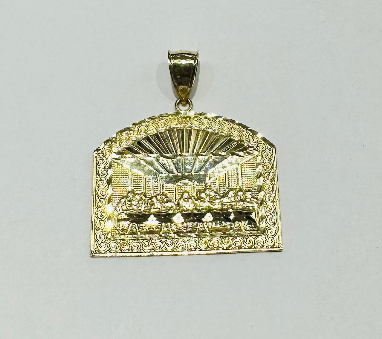 10K GOLD LAST SUPPER PENDANT, WEIGHT: 8.6gm