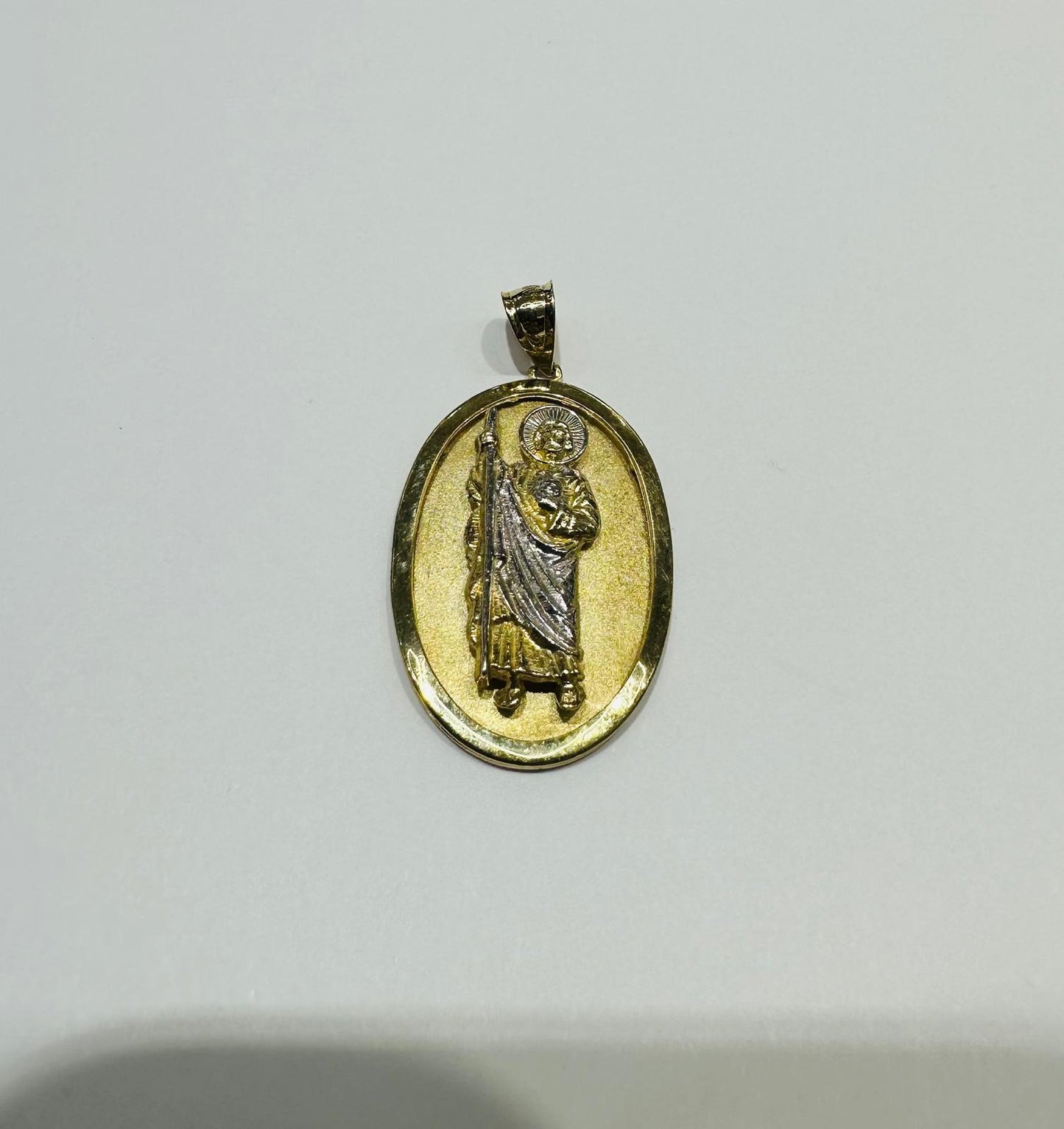 10K GOLD SAINT JUDE PENDANT, WEIGHT: 4.7gm