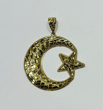 10K GOLD MOON & STAR NUGGET PENDANT, WEIGHT: 9.1gm