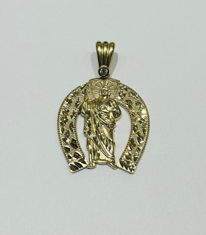 10K GOLD NUGGET SAINT JUDE PENDANT, WEIGHT: 9.6gm