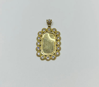 10K GOLD MEMORY PENDANT WITH CZ STONE, WEIGHT: 10.6gm