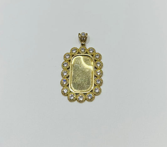 10K GOLD MEMORY PENDANT WITH CZ STONE, WEIGHT: 10.6gm