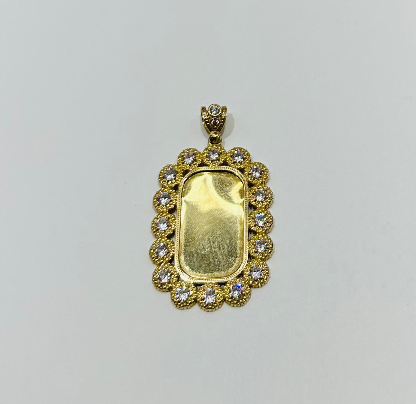 10K GOLD MEMORY PENDANT WITH CZ STONE, WEIGHT: 10.6gm