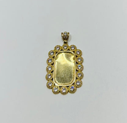 10K GOLD MEMORY PENDANT WITH CZ STONE, WEIGHT: 10.6gm