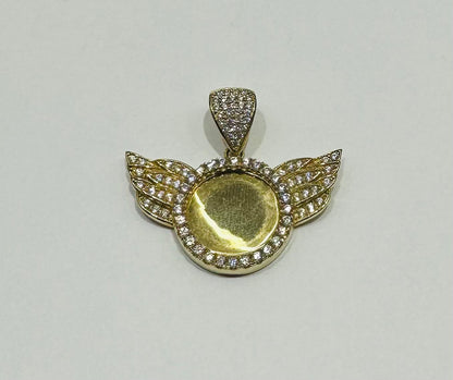 10K GOLD ANGEL WINGS MEMORY PENDANT WITH CZ DIAMOND, WEIGHT: 5.0gm
