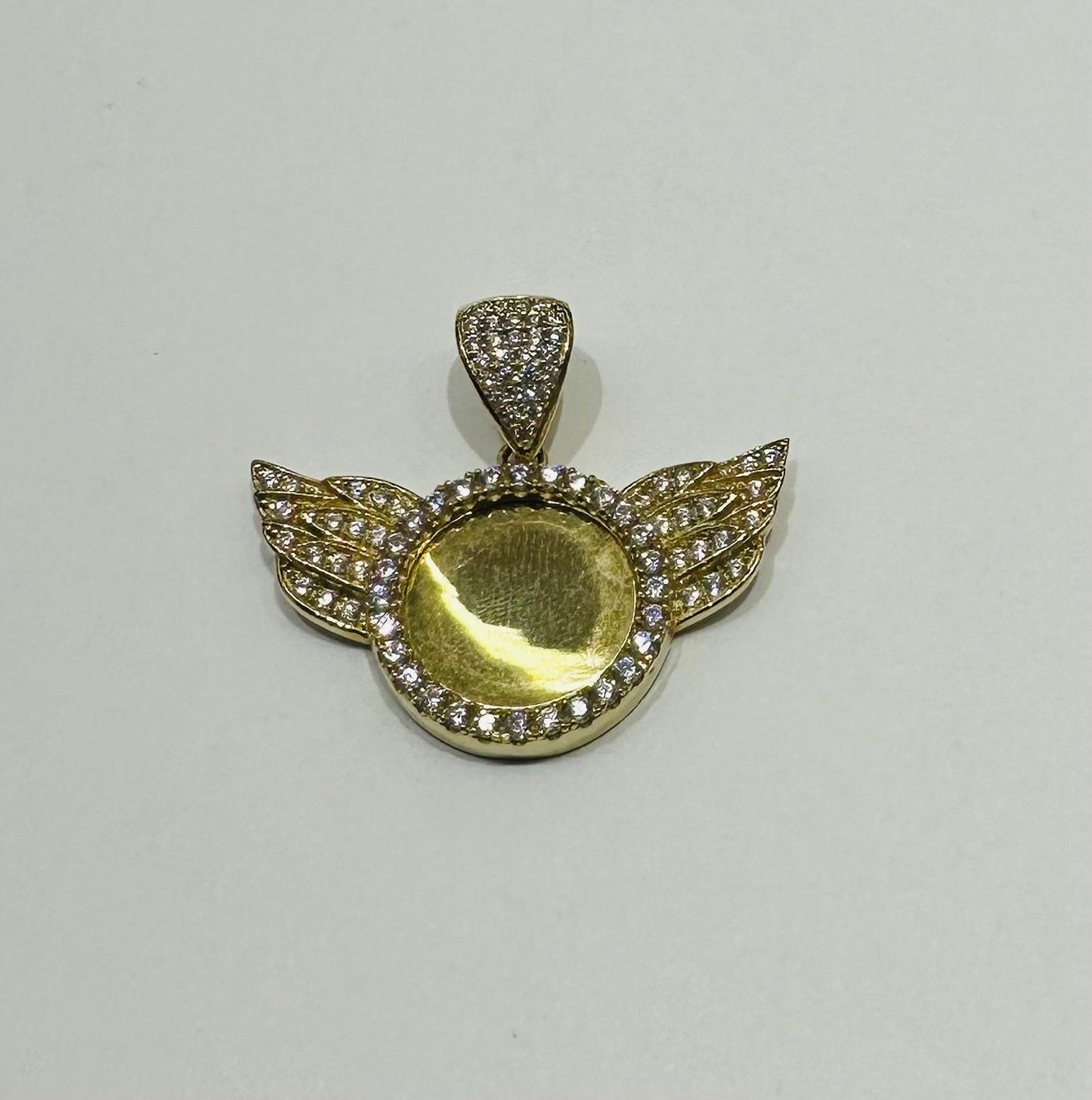 10K GOLD ANGEL WINGS MEMORY PENDANT WITH CZ DIAMOND, WEIGHT: 5.0gm
