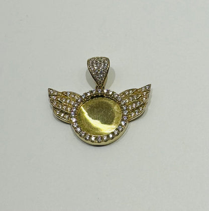 10K GOLD ANGEL WINGS MEMORY PENDANT WITH CZ DIAMOND, WEIGHT: 5.0gm