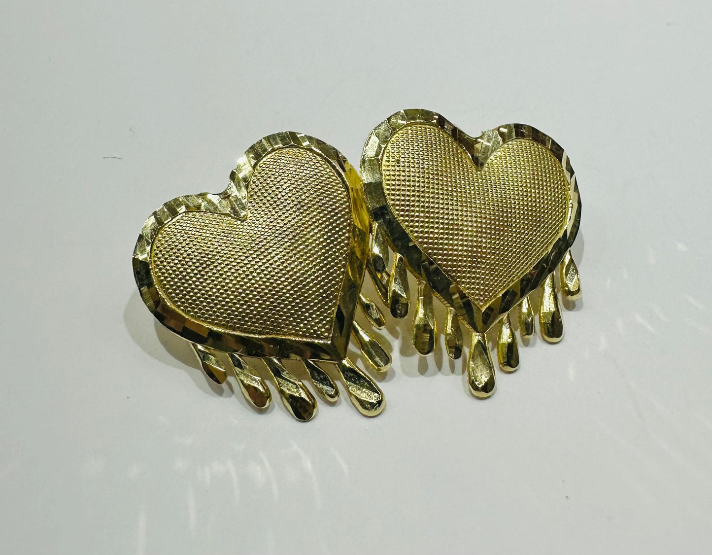 10K GOLD HEART EARRING, WEIGHT: 3.1gm