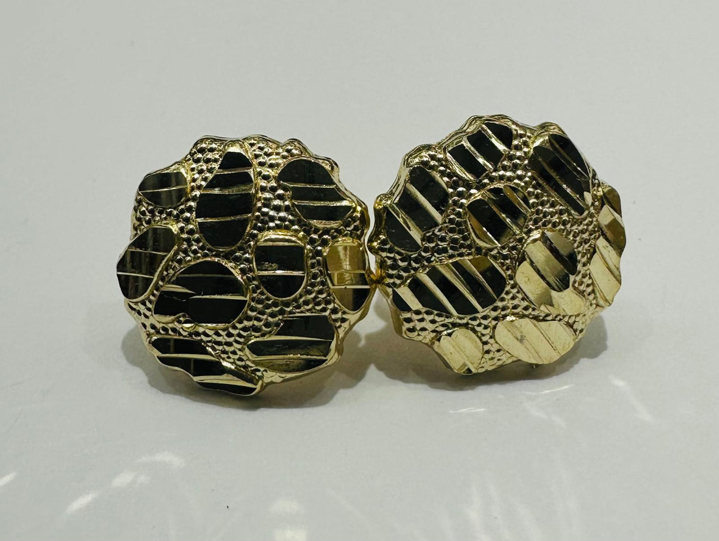 10K GOLD UNISEX NUGGET EARRINGS, WEIGHT: 1.9gm