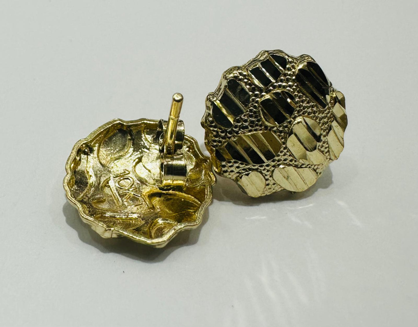 10K GOLD UNISEX NUGGET EARRINGS, WEIGHT: 1.9gm